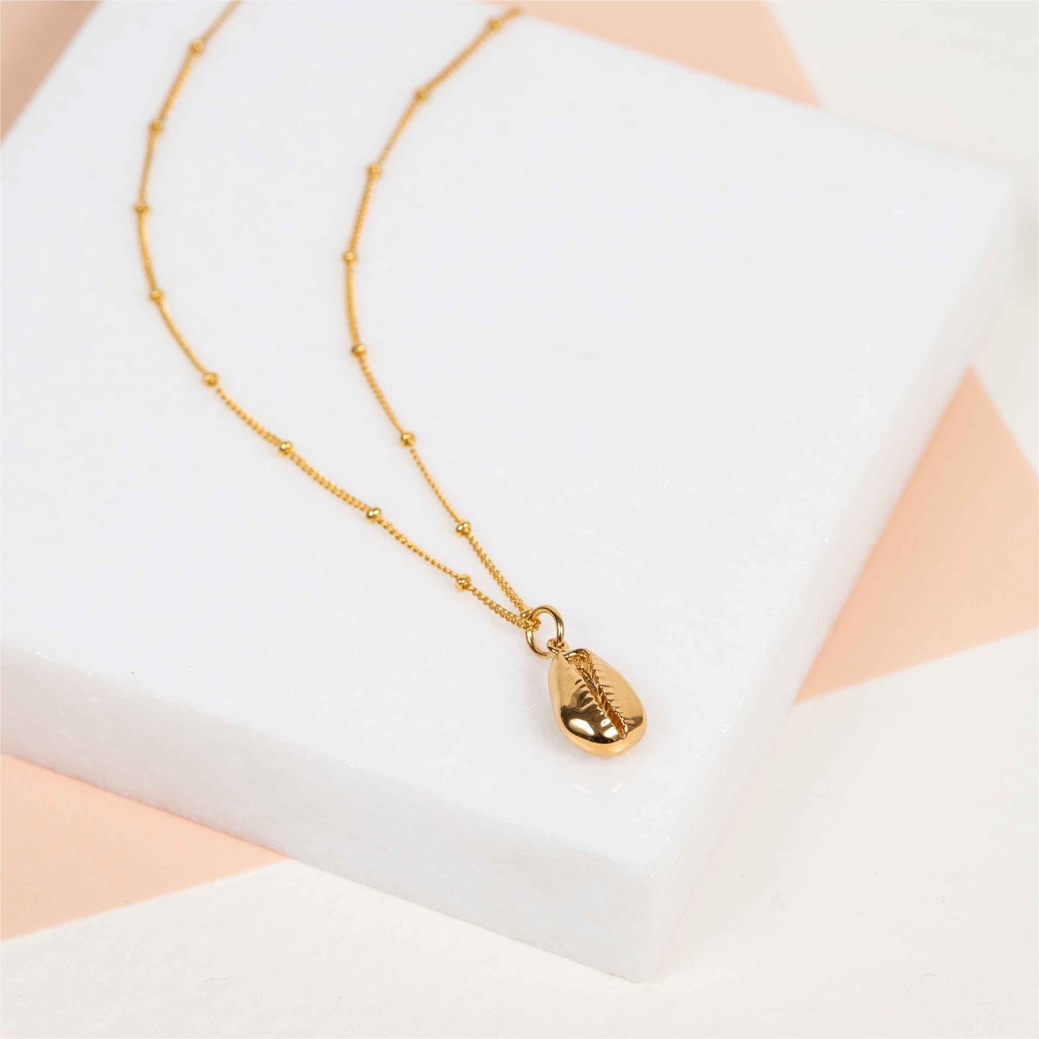 Moka Yellow Gold Vermeil Shell Pendant Necklace